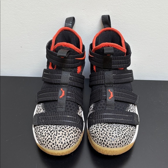 Nike Lebron Soldier 11 Safari sneakers basketball shoes Velcro youth kids US4 - Picture 4 of 10